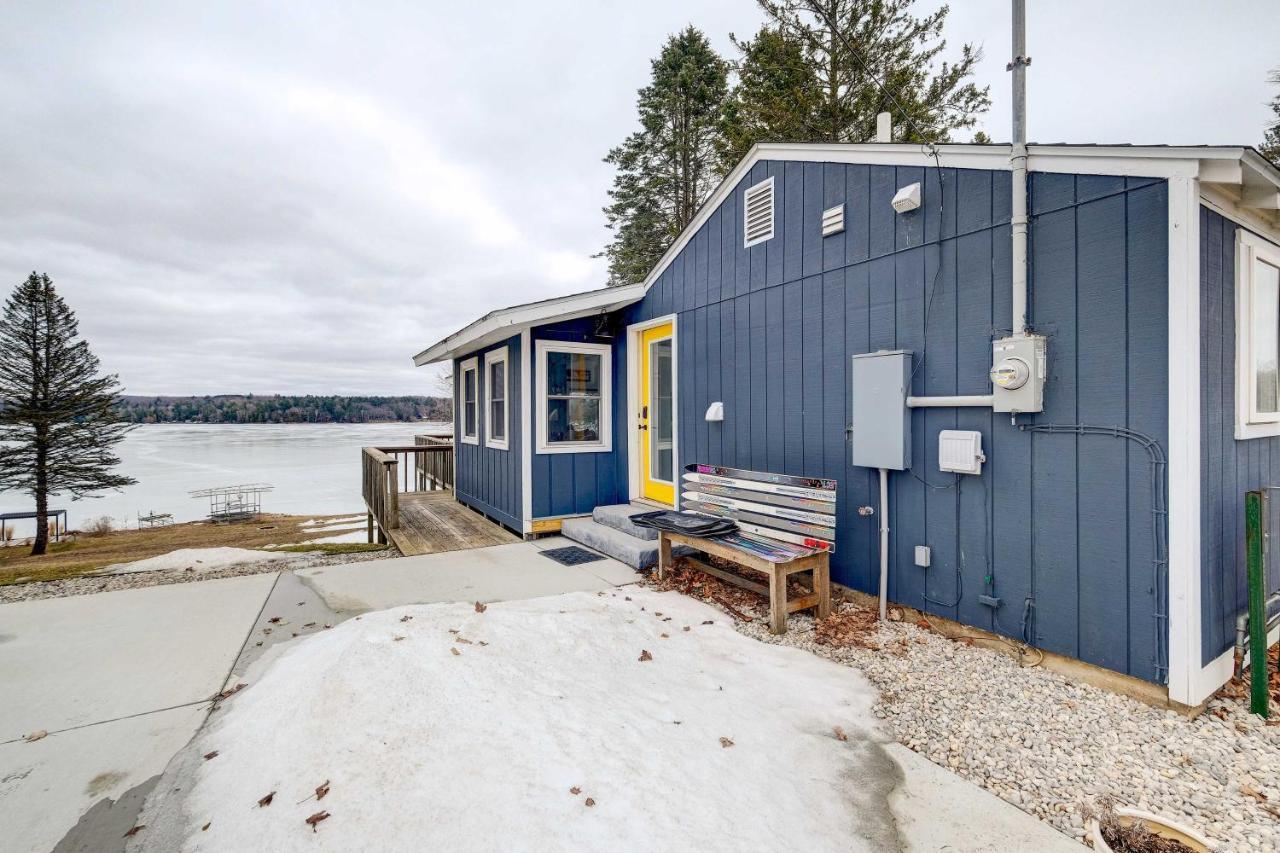 East Jordan Vacation Rental On Lake Charlevoix! Exterior photo