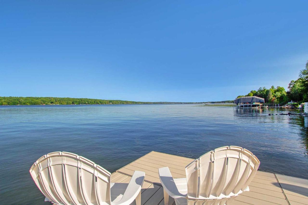 East Jordan Vacation Rental On Lake Charlevoix! Exterior photo
